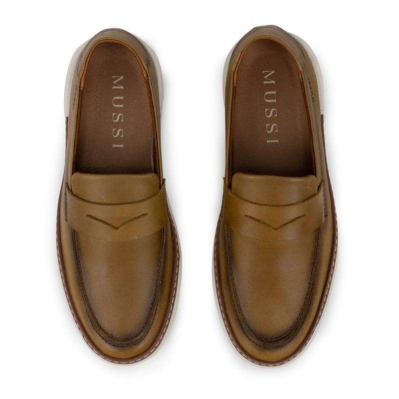 Mocasin-plataforma-de-cuero-Brasilia-para-hombre